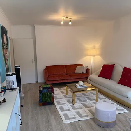 Beautiful 2-bed Near Palexpo, Un Agencies & Diplomatic Missions *